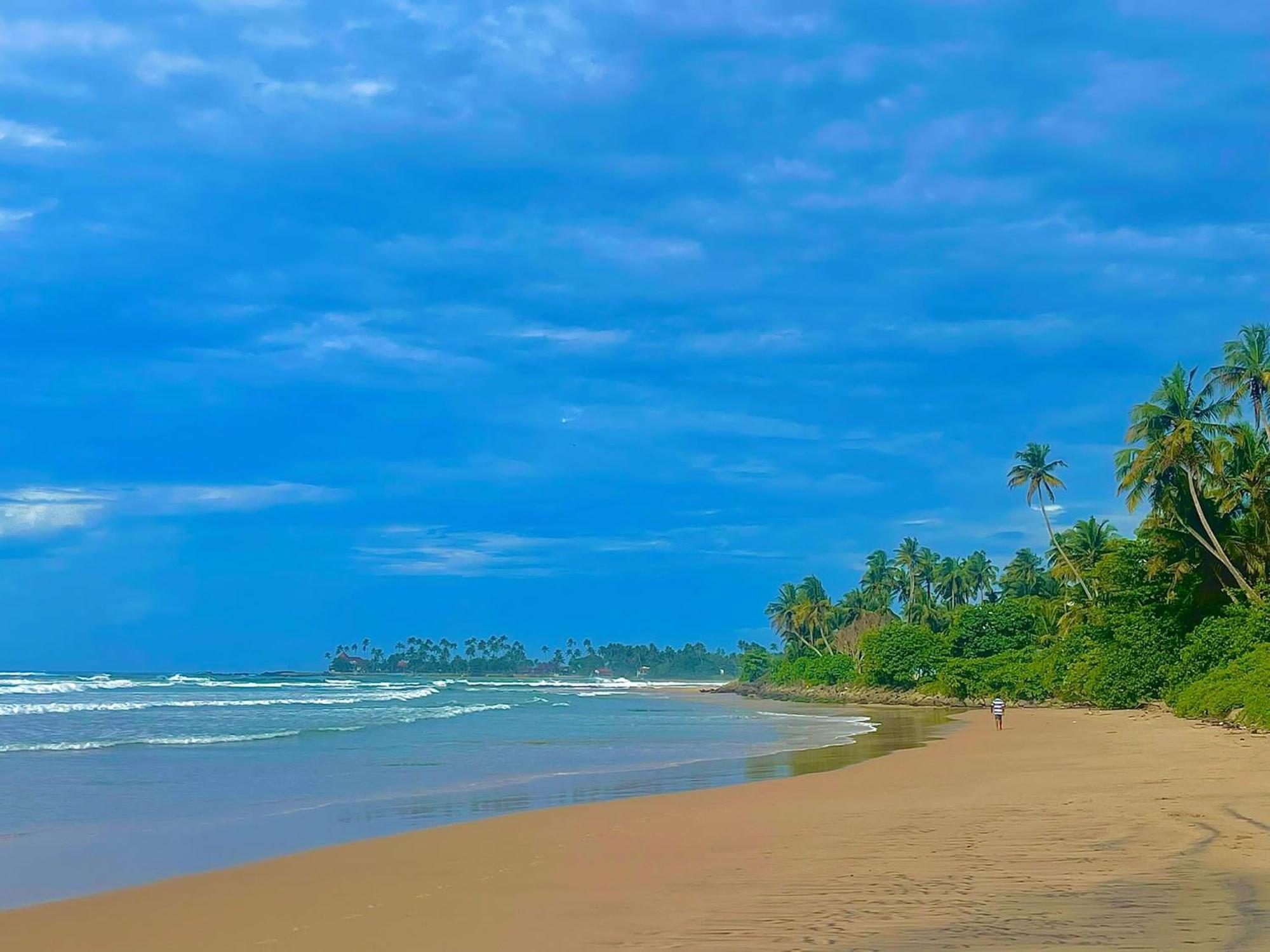 Amaya Beach Hotel Dikwella Luaran gambar