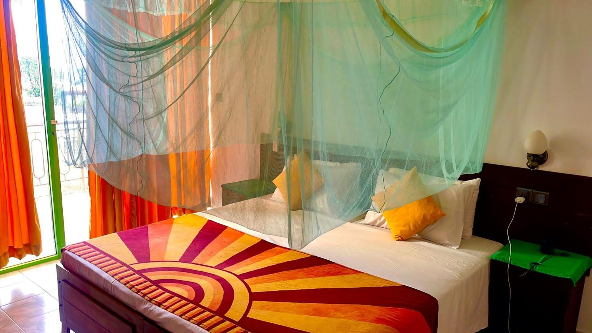 Amaya Beach Hotel Dikwella Luaran gambar