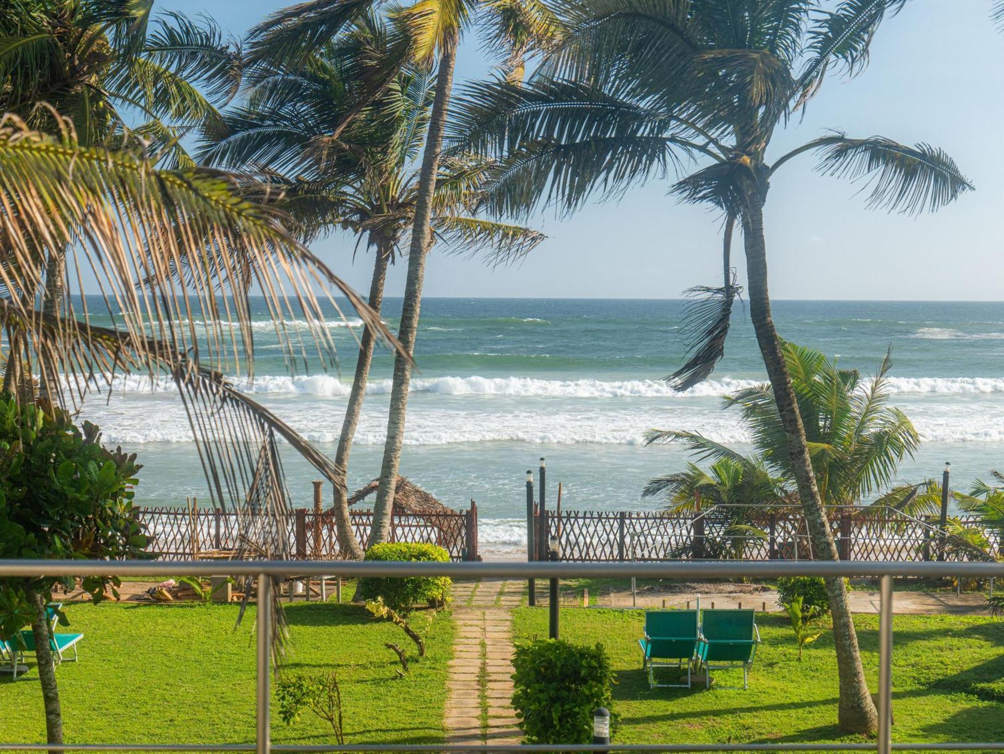 Amaya Beach Hotel Dikwella Luaran gambar