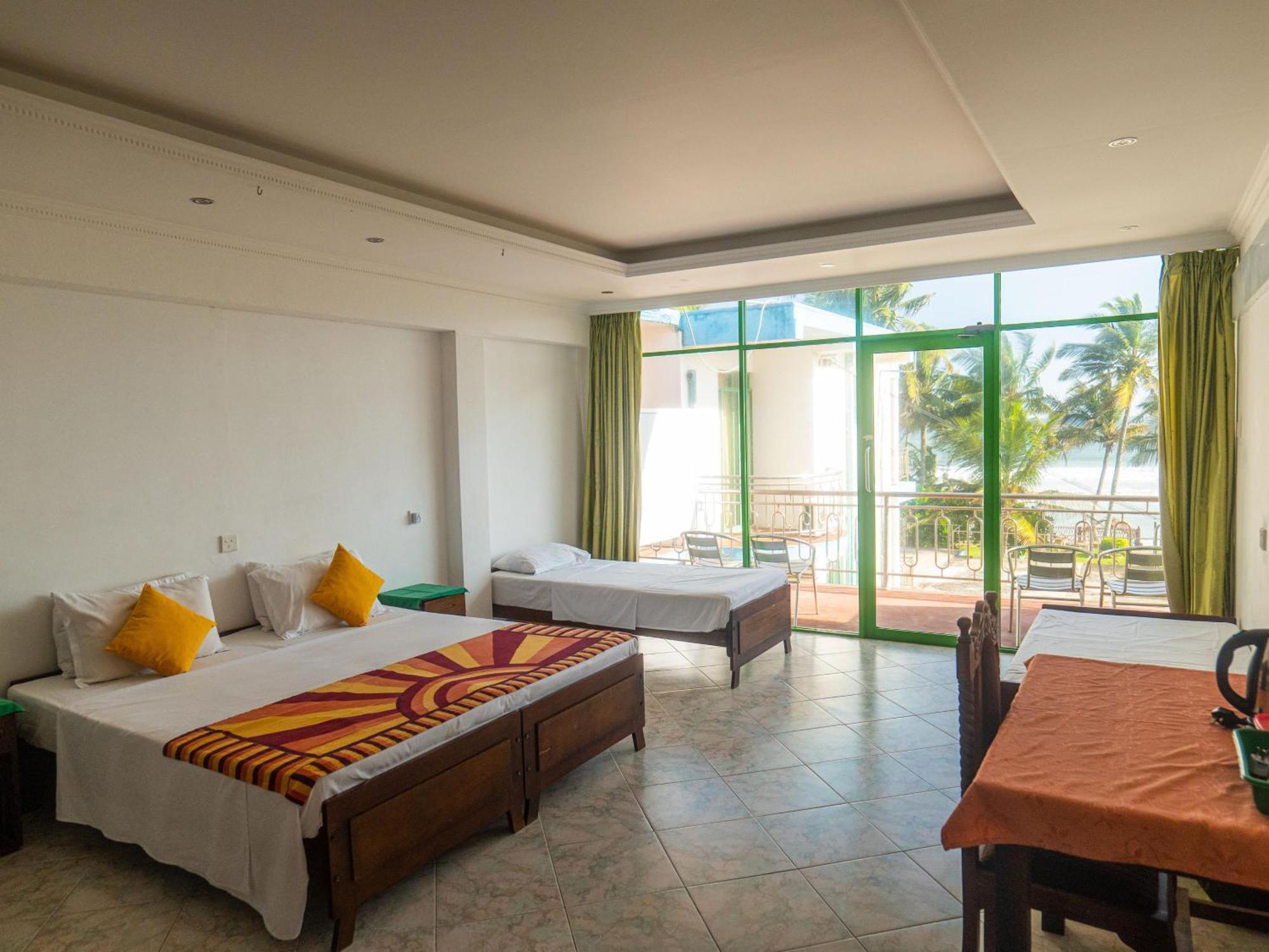 Amaya Beach Hotel Dikwella Luaran gambar
