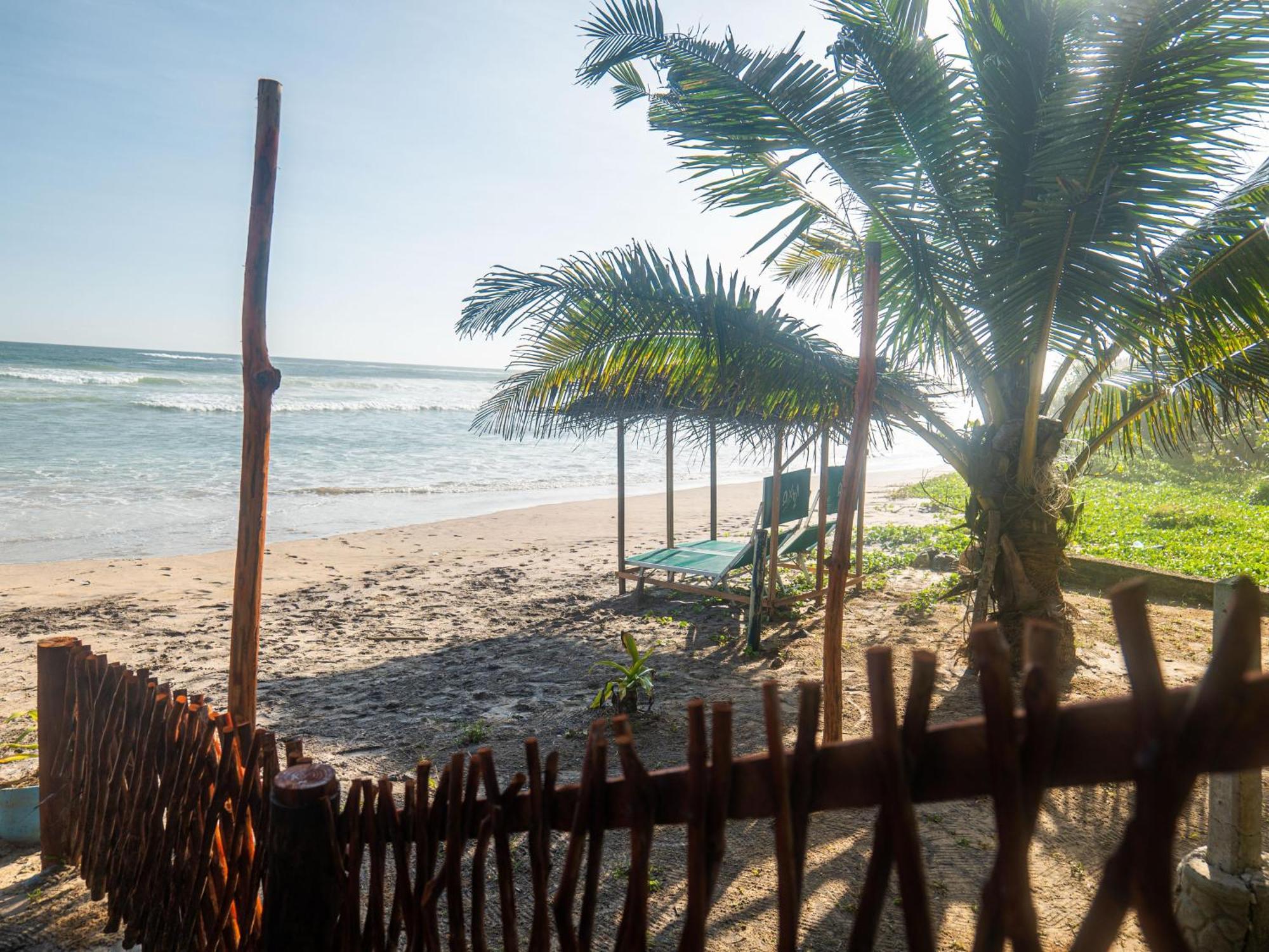 Amaya Beach Hotel Dikwella Luaran gambar