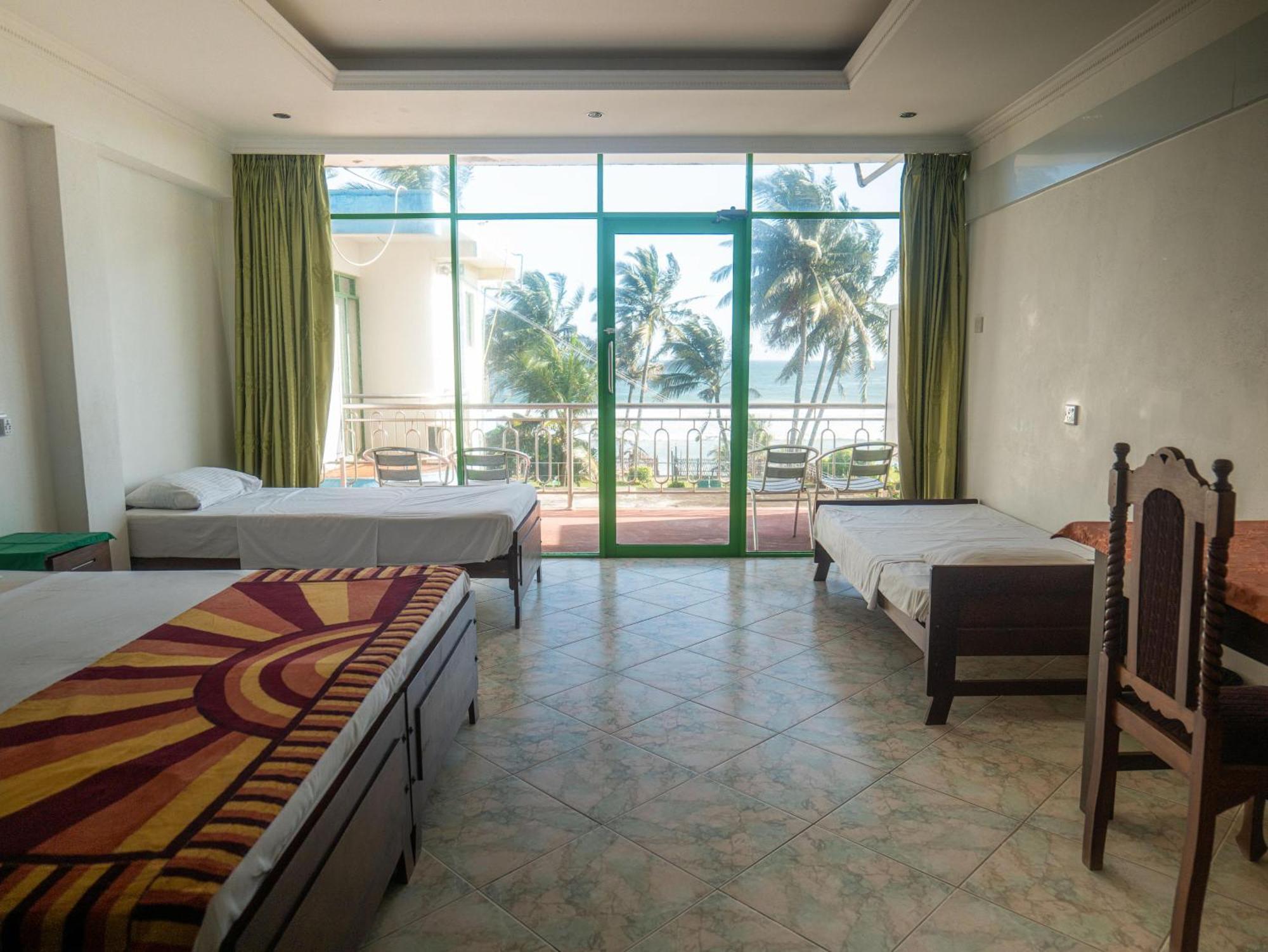 Amaya Beach Hotel Dikwella Luaran gambar